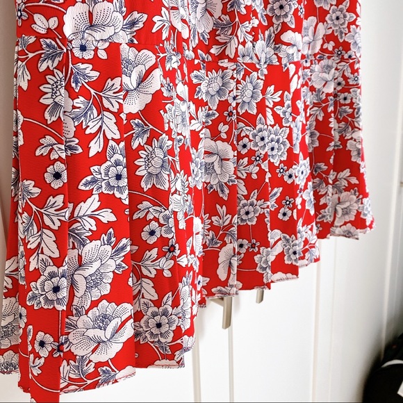 Like new Karl Lagerfeld Flounce Dress - Picture 8 of 8